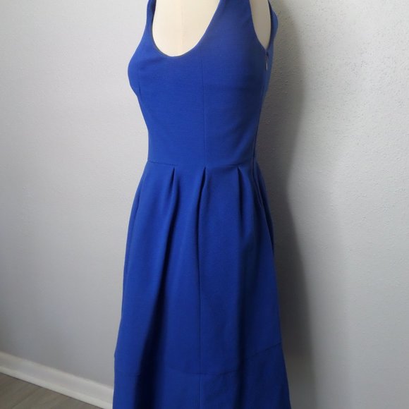 Banana Republic Fit and Flare - Picture 9 of 12